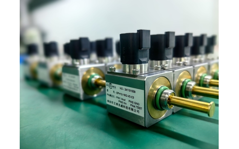 閥芯位置傳感器是用于精確監(jiān)測(cè)閥門(mén)開(kāi)度的檢測(cè)裝置，主要服務(wù)于液壓控制、工業(yè)自動(dòng)化及環(huán)境監(jiān)測(cè)等領(lǐng)域